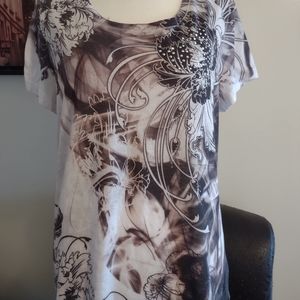 Katie's Kloset- Rhinestone Embellished Black/gray Floral Top, size L/XL